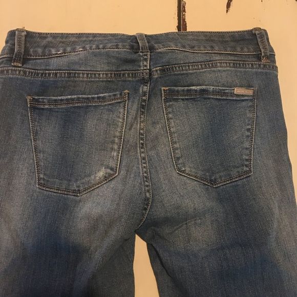 Size 2 White House Black Market cropped blue jeans the slim crop - Picture 4 of 9